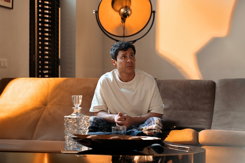 Начались съемки комедийного сериала «Как Деревянко Чехова играл»