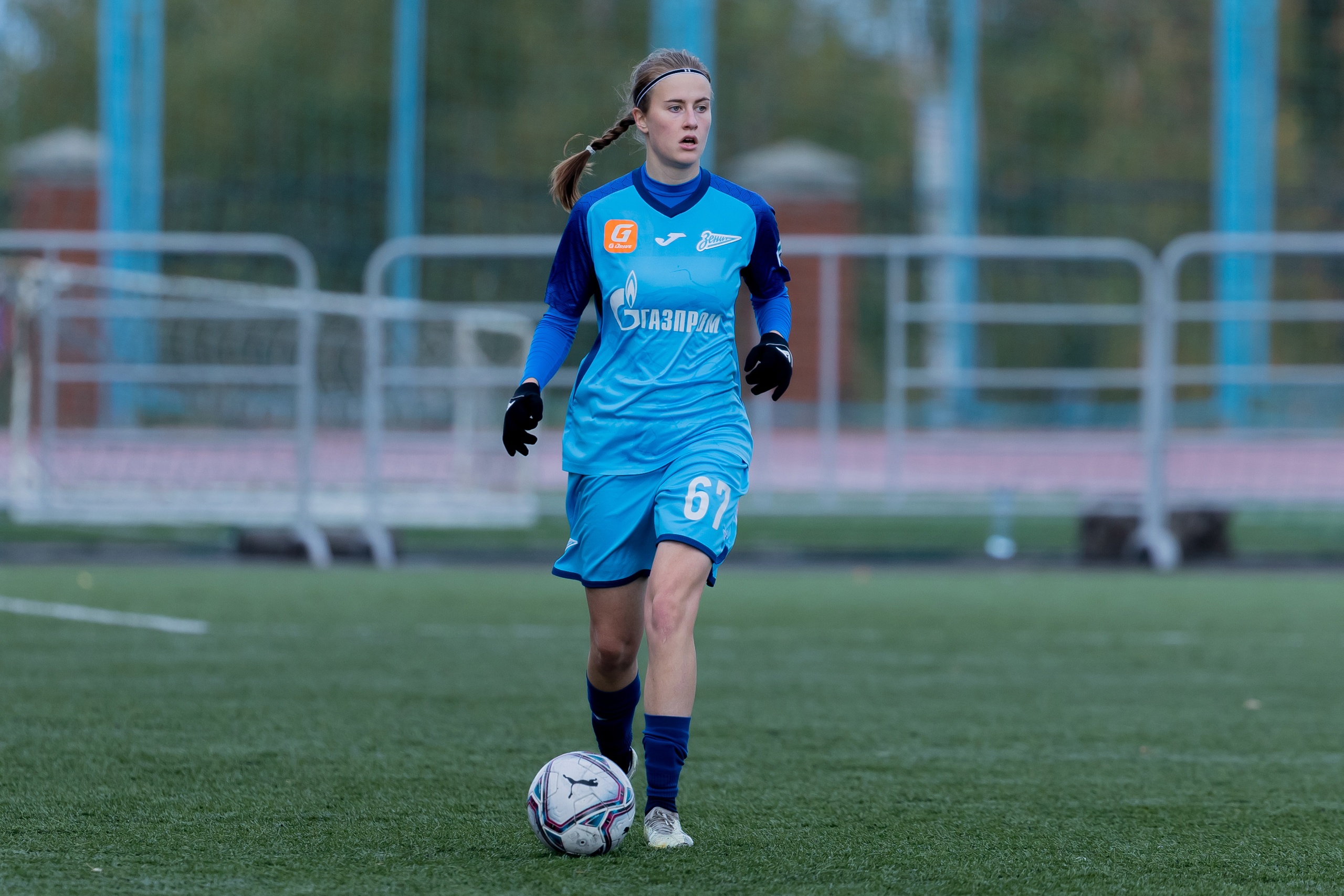 Топ-битва «Локо» – «Зенит», «Оренбург» принимает «Строгино»: смотрим Молодежную женскую лигу на каналах «Футбольный» и «Спортивный»