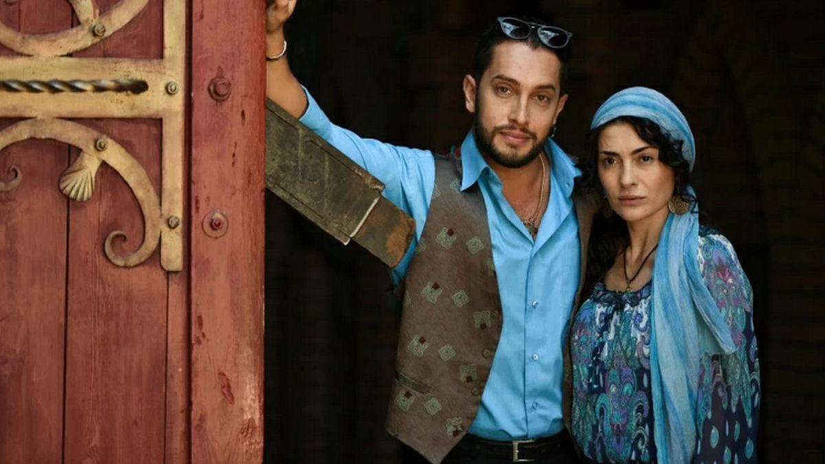 Знойные чувства с последствиями: сериал «Цыганка» на канале «Душевное» рассказывает о тянущейся десятилетиями любви Рады и Максима