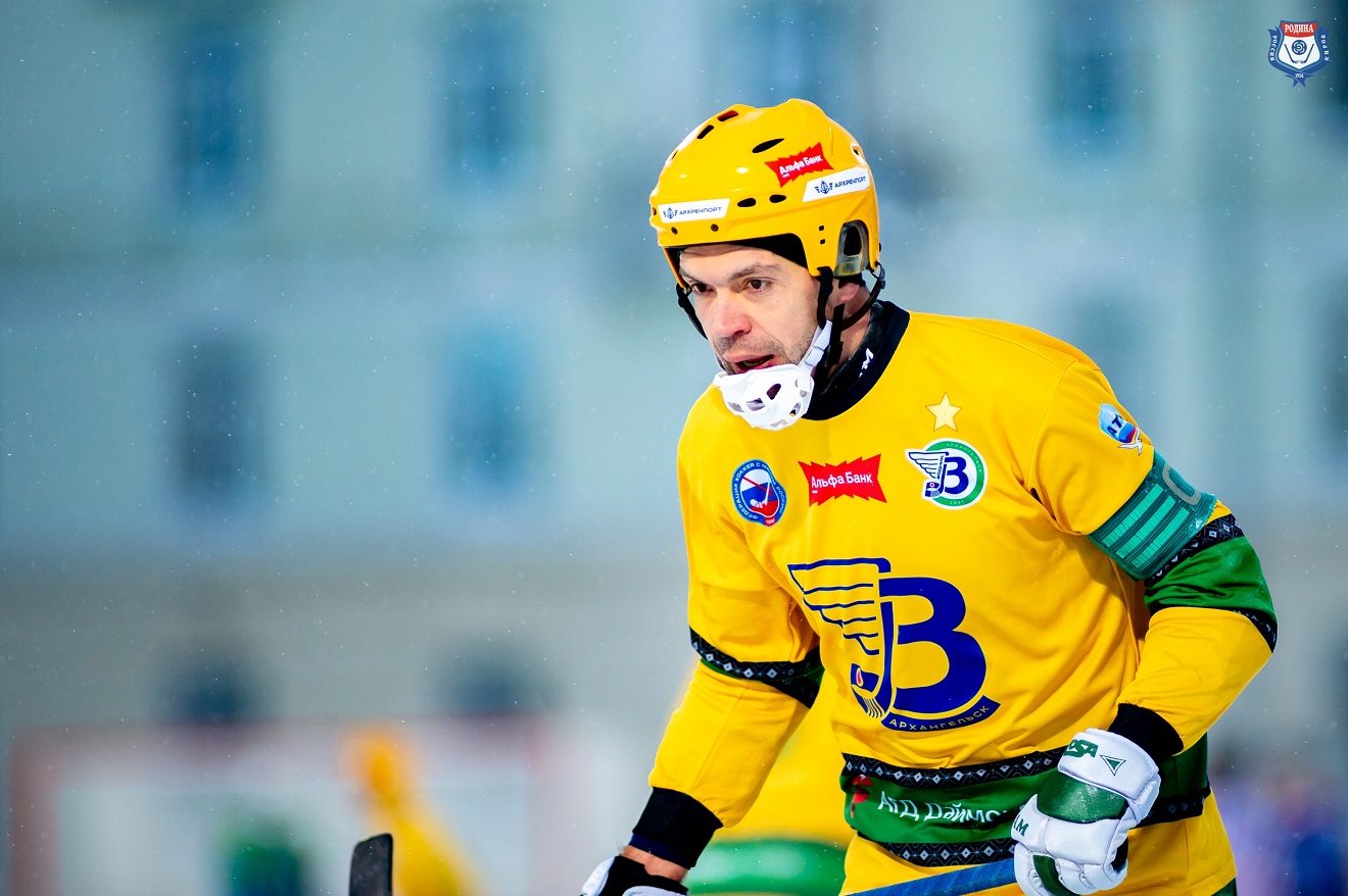 Супербитва «Водник» – «Динамо», «СКА-Нефтяник» укрепляется, «Кузбасс» в Казани: чемпионат России по хоккею с мячом на каналах «Триколор Спорт», «ТВ Спорт» и «Хоккей ТВ»