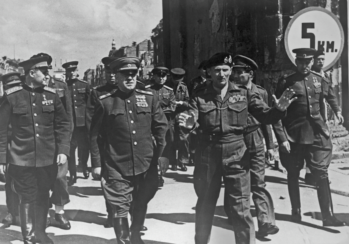 «Лето 1941 года», «Стрельцов», «Полководцы великой отечественной», «Небо»: картины о реальных героях в День России на канале «День Победы»