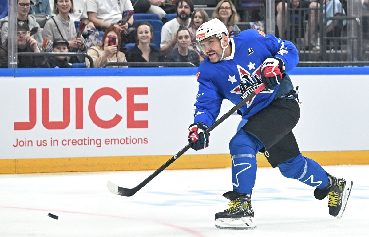 Динамовская семья, любимец дам, пиво и другие факты о выдающемся хоккеисте, которые должен показать нам фильм об Александре Овечкине