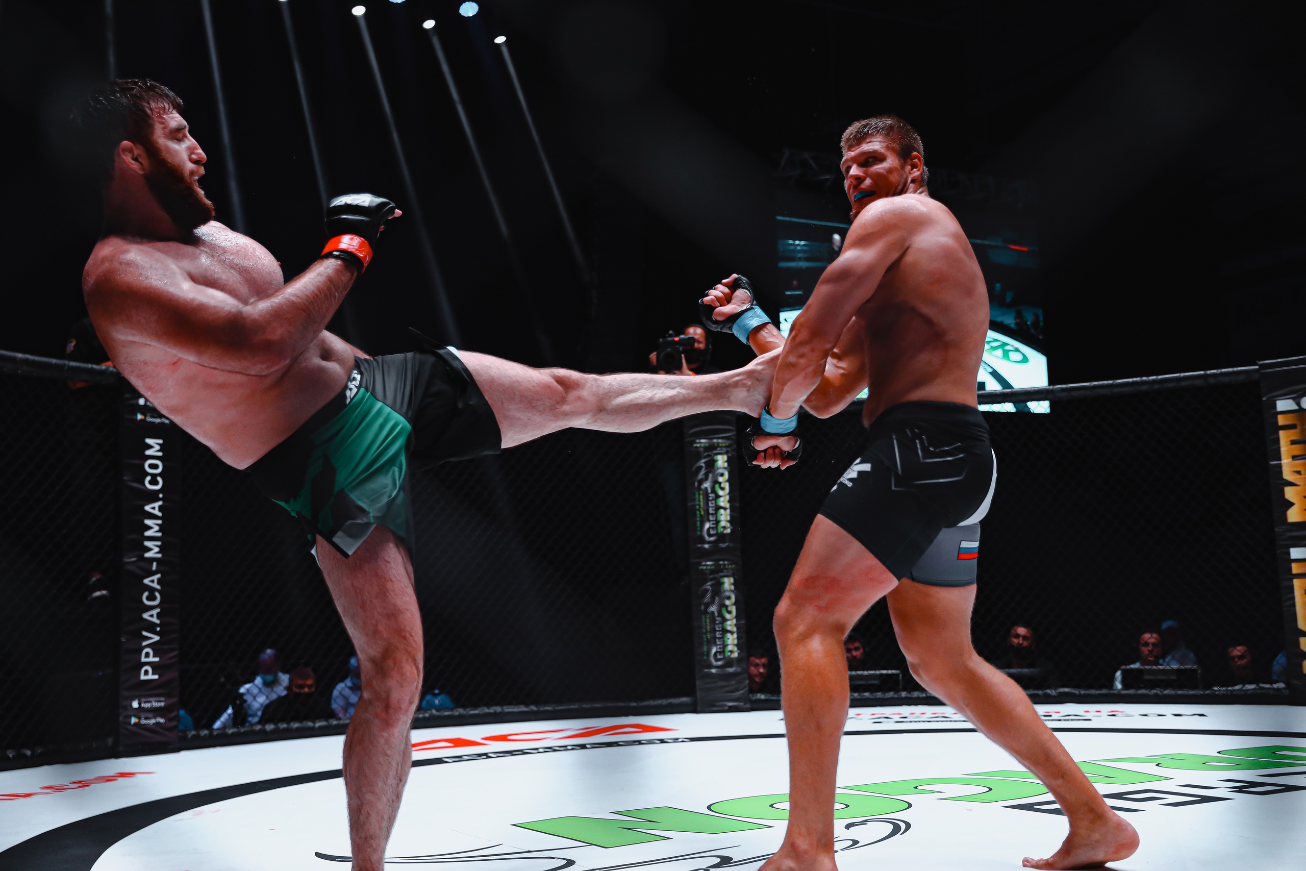 Ахмедов против Кавалейро, Мохнаткин дерется с Магомедовым, Маликов встретится с Кодзаевым: не пропустите бои ММА в Ural FC на канале «МАТЧ!»