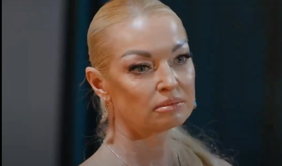 Селебрити-рехаб: телеканал «Пятница!» объявил дату премьеры шоу «Звезды под капельницей»