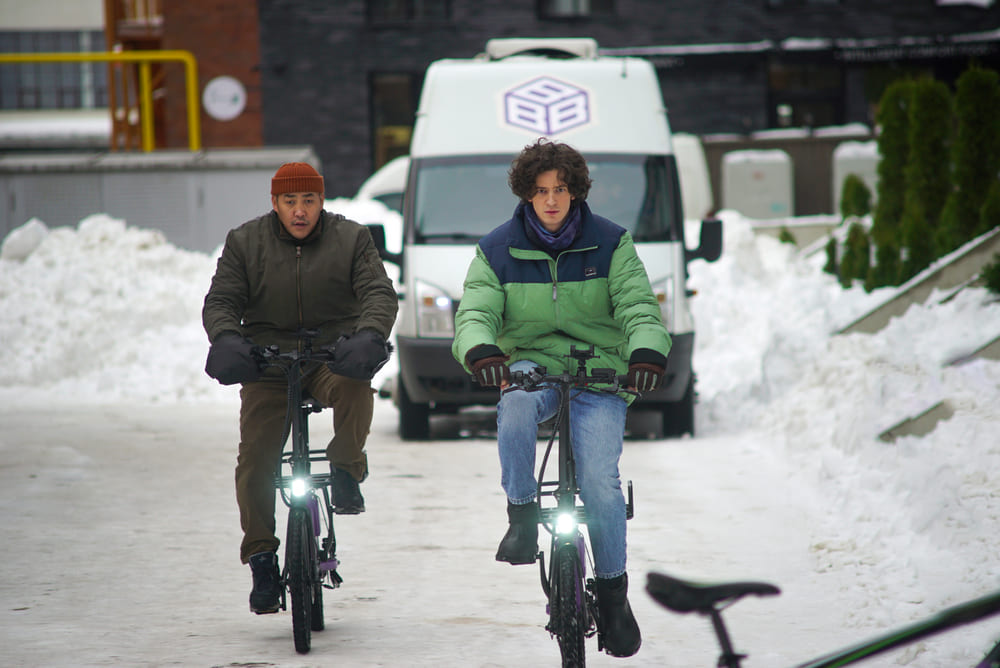 Яркие истории: сериал «Курьеры» уже доступен в Сети