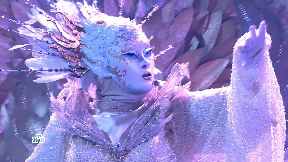 Концертная афиша первомая: смотрим на НТВ «Золотой граммофон», юбилей Бабкиной и спецвыпуск «Маски»