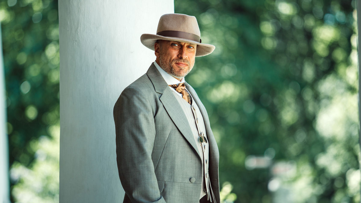 Объявлена дата премьеры: НТВ запускает в эфир ретродетектив о гениях сыска «Злые люди» с Рыковым и Нагиевым