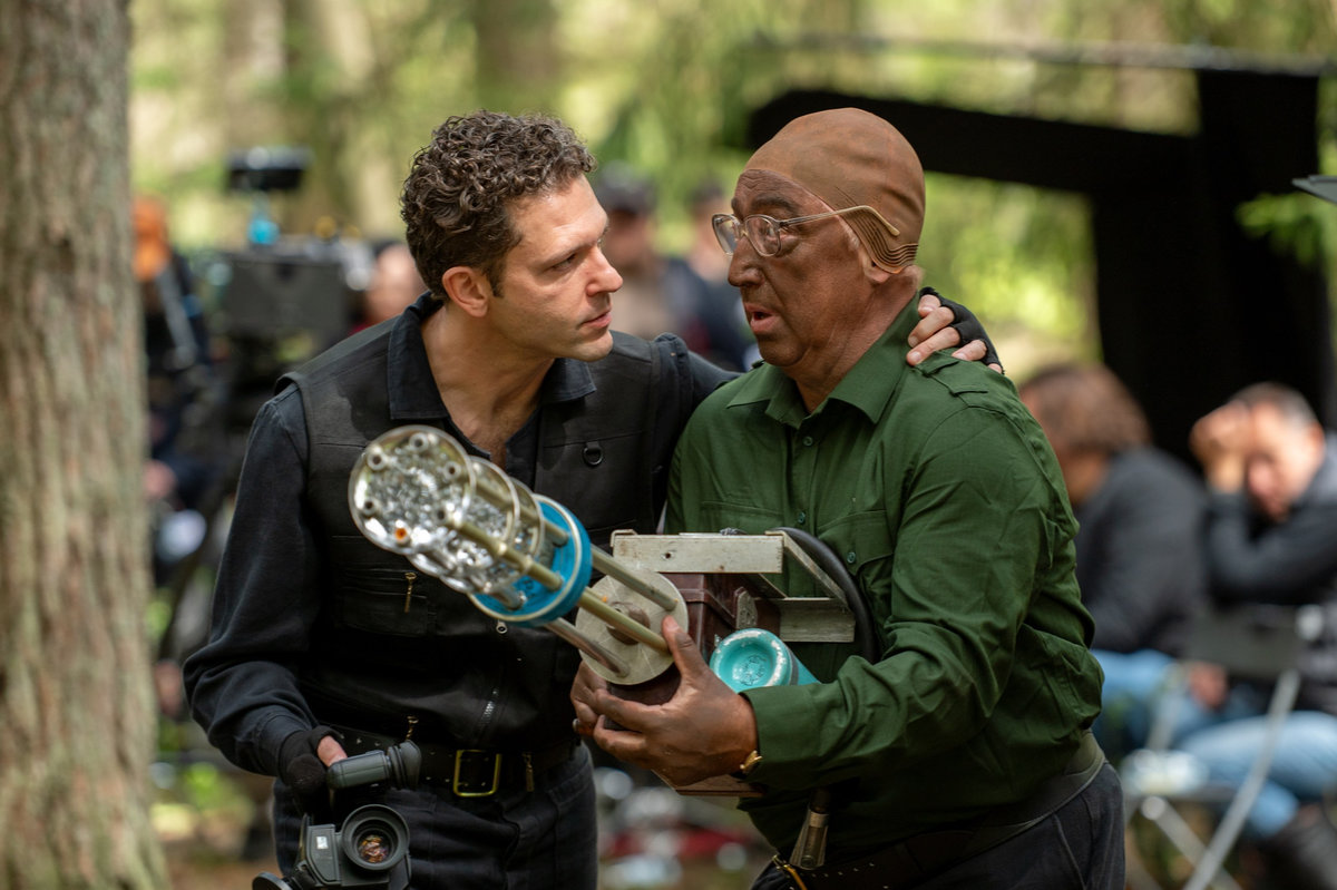 Кино из ничего: на ТНТ стартует комедийный сериал «Мотай!»