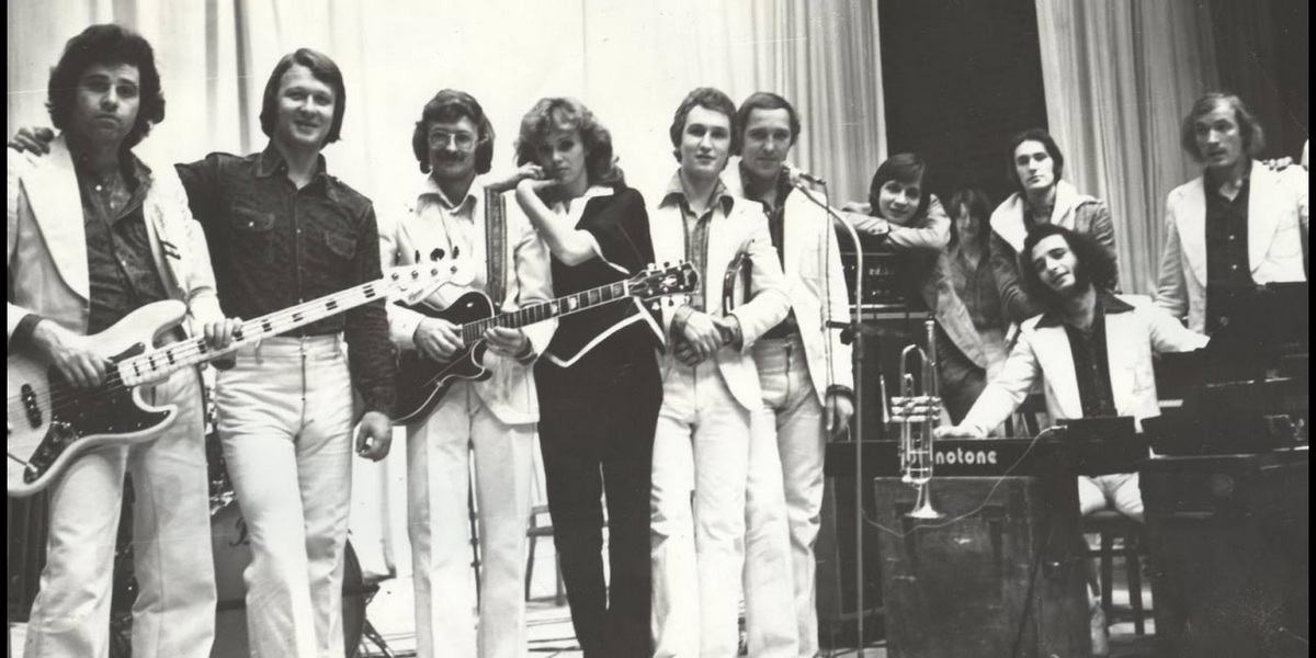 Продолжается мелодия