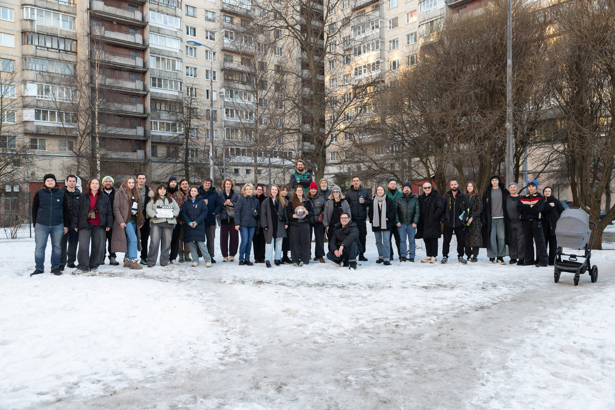 Первые кадры: стартовали съемки нового комедийного сериала «Уехать нельзя остаться» с Евгением Цыгановым 