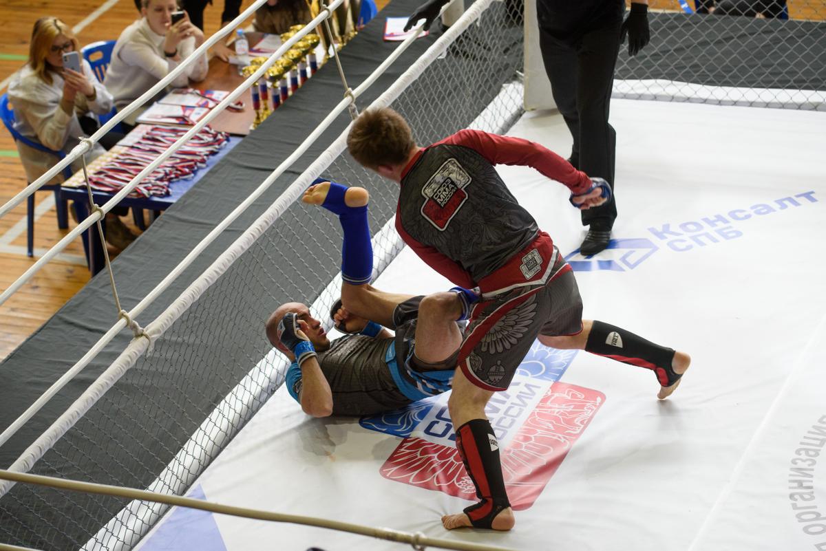 Наследники Федора и Хабиба: смотрим в прямом эфире Триколора первенство России по ММА среди юниоров