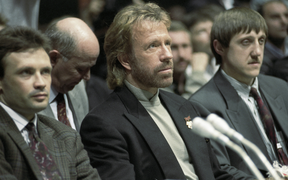 Крутой Уокер, любивший детей и Россию: каким мы запомним Чака Норриса