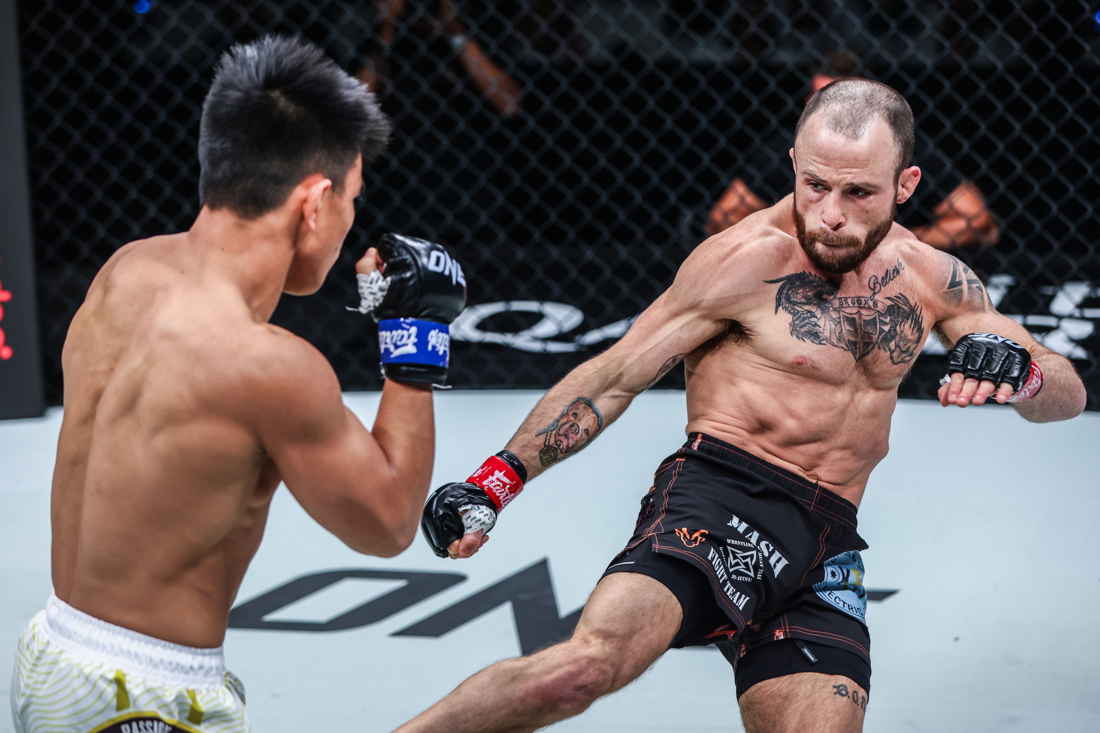 Новый чемпионский реванш Пасио – Брукс, битва Гасанова и Нгуйена, возвращение Арсланалиева и Солдича: не пропустите супертурнир ONE в четверг на канале «МАТЧ!»