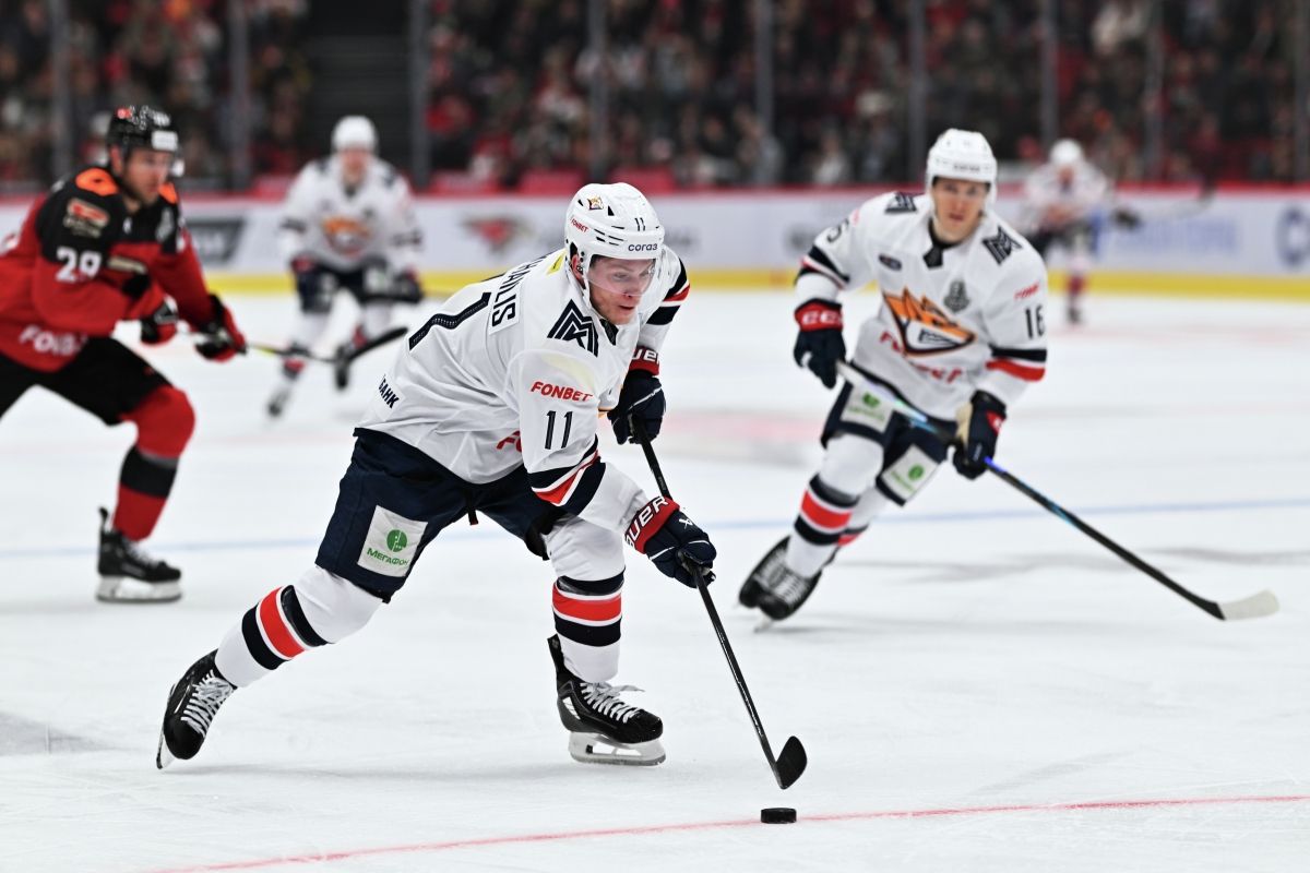 Лидер и экс-чемпион играют в Омске, большое дерби Москвы: игры КХЛ «Авангард» – «Металлург» и «Спартак» – ЦСКА на телеканале «МАТЧ!»