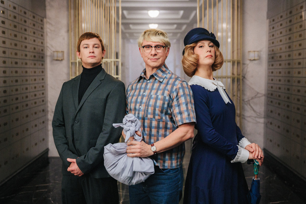 Электроник, Мэри Поппинс и Лукашин: кто из знаменитых актеров присоединился к новогоднему фильму ТНТ