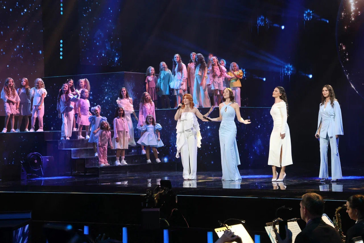 Смотрим с 28 по 30 ноября на Первом канале: финал детского «Голоса» и шоу «Две звезды», юбилей Максима Аверина