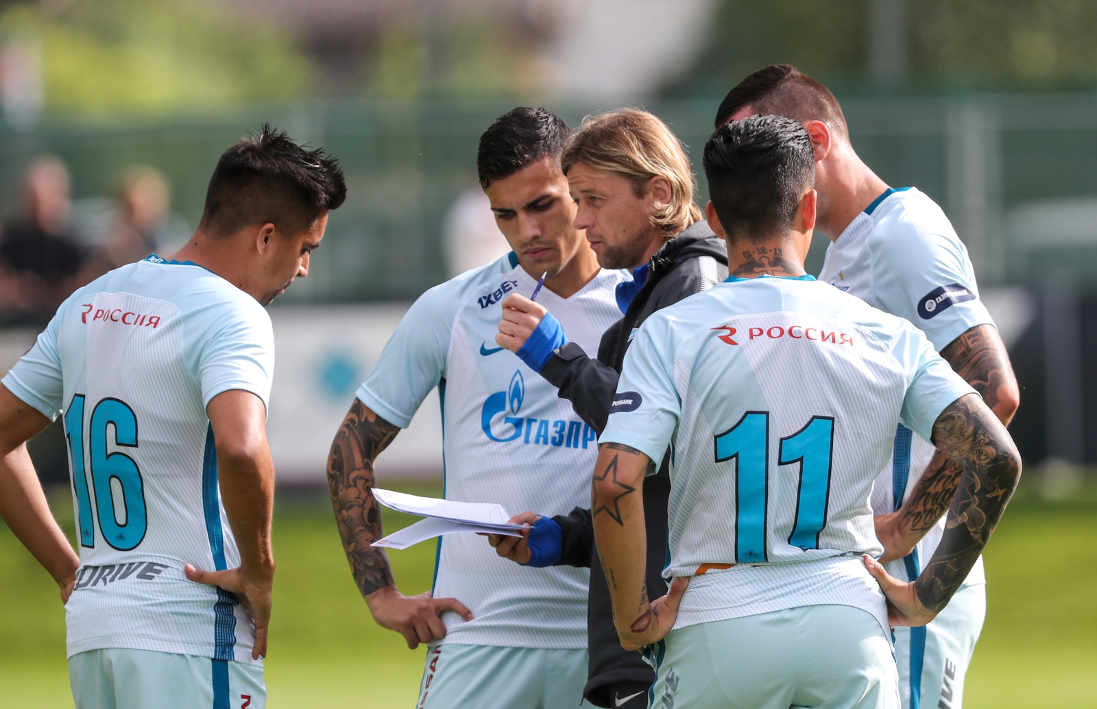 Львы, южане и бывшие сборники