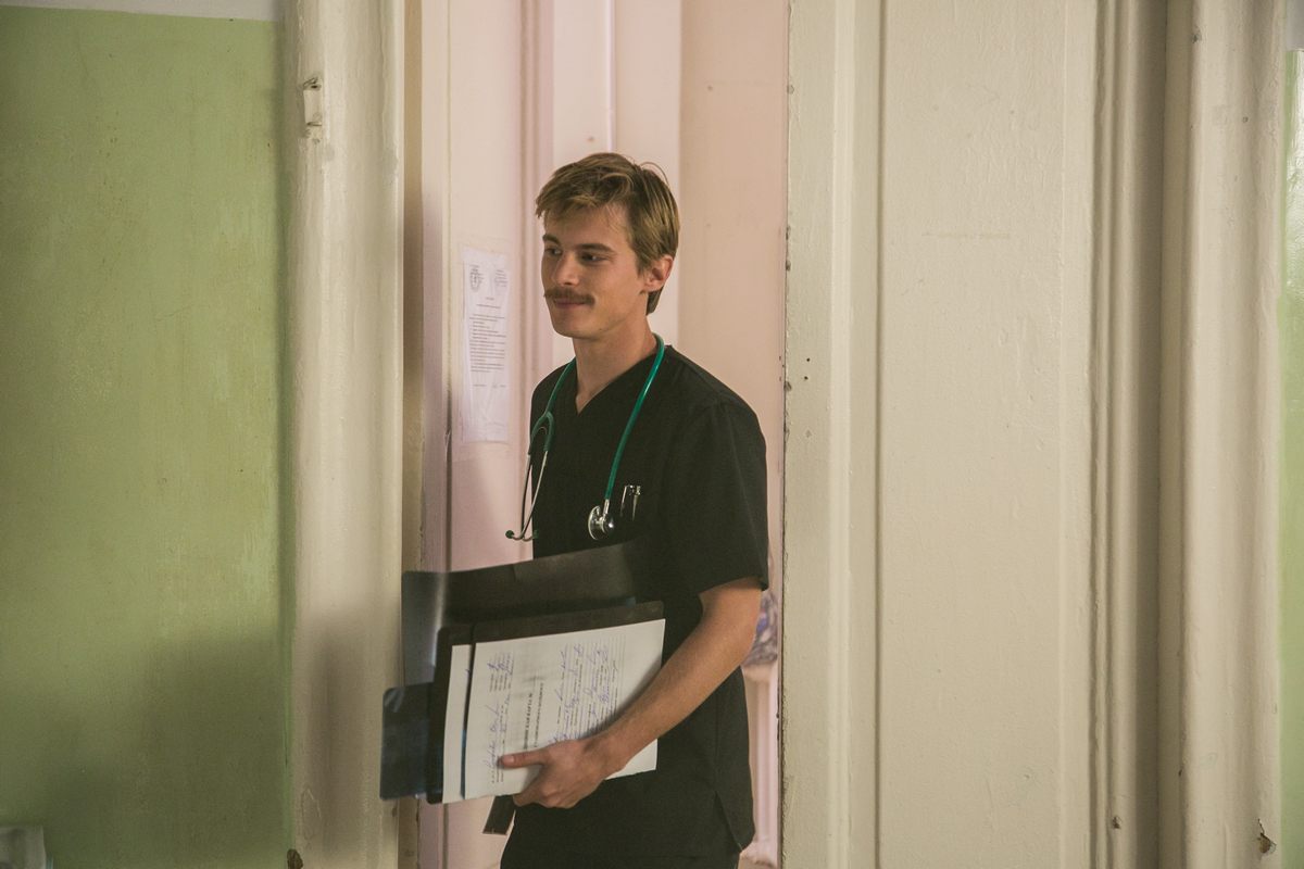 Про медицину и любовь: в прокат выходит комедия с Иваном Янковским «Не лечи меня»