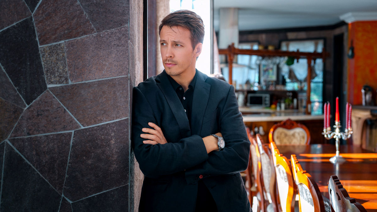 Все не то, чем кажется: ТВ-3 запускает в эфир новый мистический детектив «Крестоносцы» с Денисом Васильевым