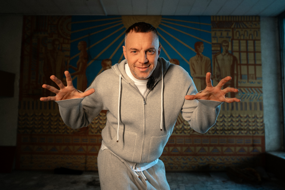 Съемки завершены: Артем Дзюба стал ведущим шоу «Прятки» на СТС