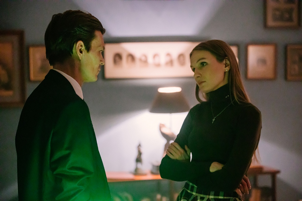 О суррогатном материнстве: готовится к выходу сериал «Контейнер» с Оксаной Акиньшиной