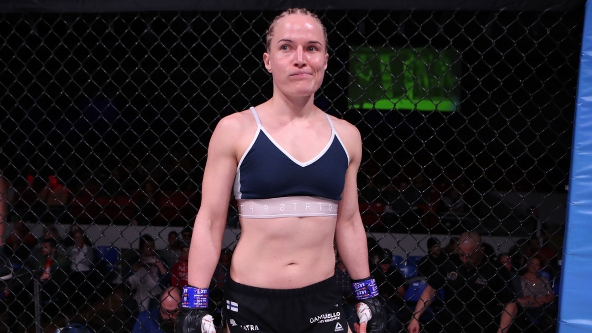 Титул для опытных девушек в октагоне: не пропустите турнир Invicta FC 49 на «МАТЧ! Боец» и «МАТЧ! Планета»