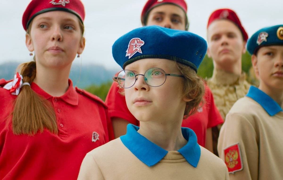 Через Крым в детство: комедия «Артек: Большое путешествие» на канале «Душевное» отправляет современных детей в советский пионерлагерь