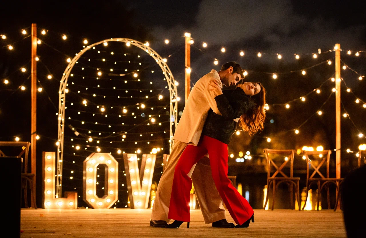 Объявили дату: сериал «Танго на осколках» с Юлией Снигирь и Денисом Шведовым выйдет в Сети в феврале