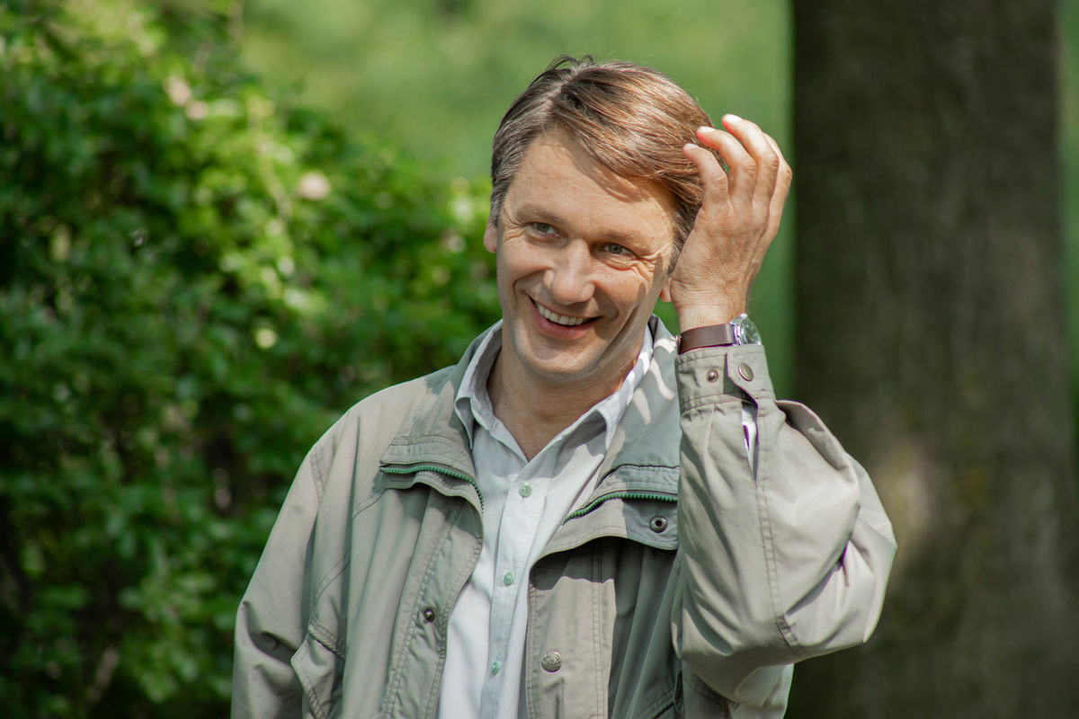 «Доказываю отцу, что достоин»: актер Александр Константинов о сериале «Комитет», роли кагэбэшника и настоящей дружбе