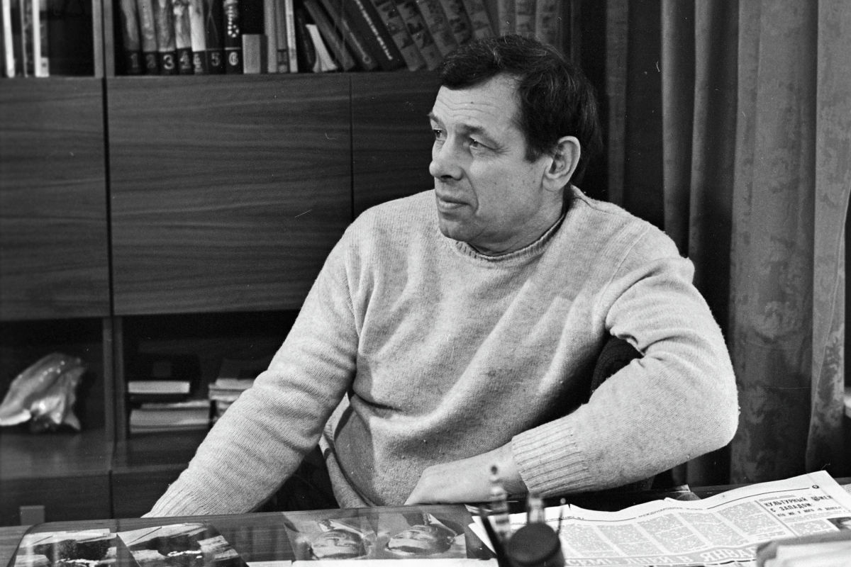 110 лет легендарному актеру: тетралогия «Резидент» в день юбилея Георгия Жженова на канале «Советская киноклассика»