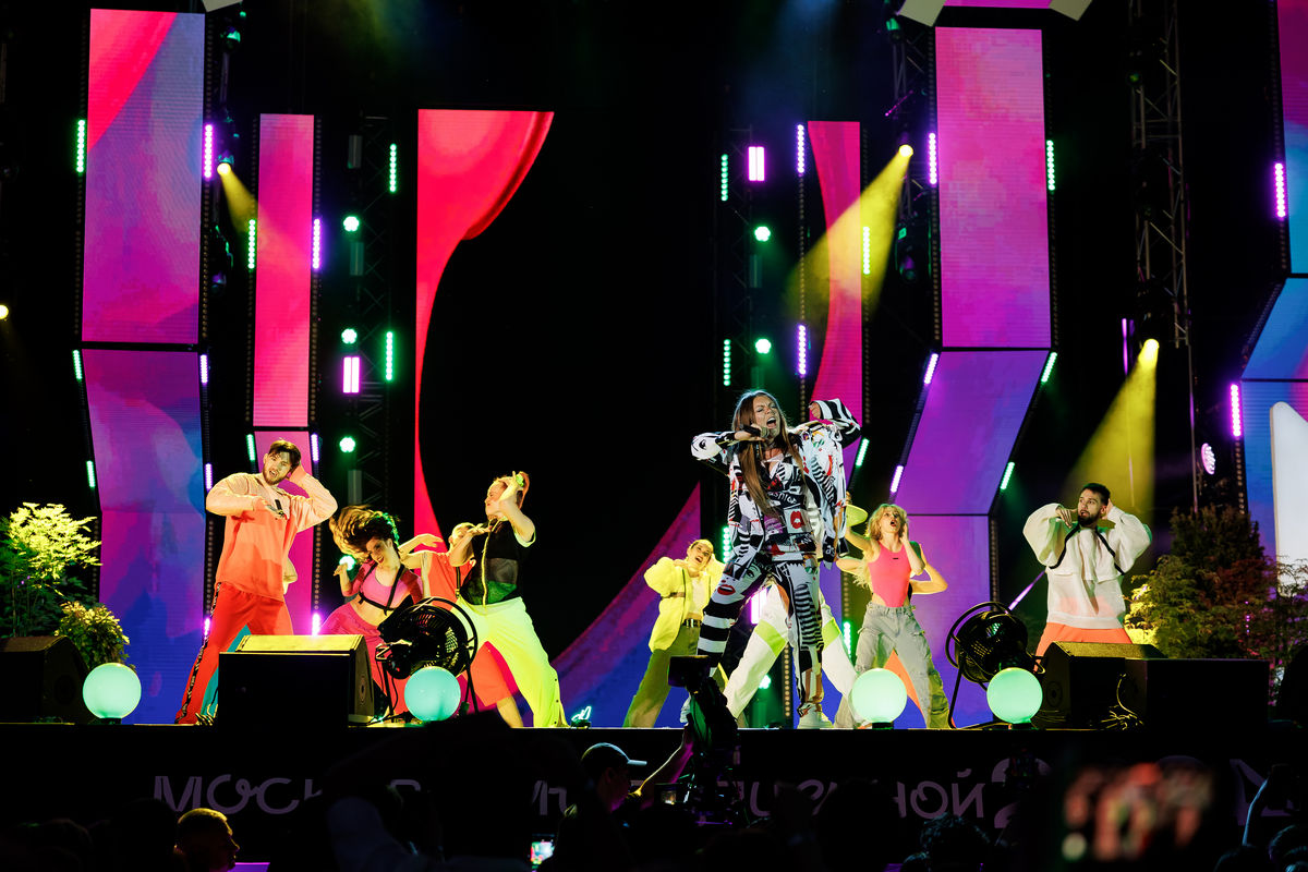 Прощание со школой: МУЗ-ТВ покажет трансляцию «Московского выпускного 2025» 27 июня