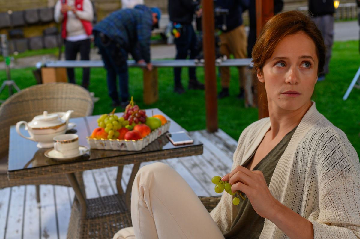 История про большой бизнес: на Первом канале выходит премьера сериала с Евгением Цыгановым «Минута тишины»