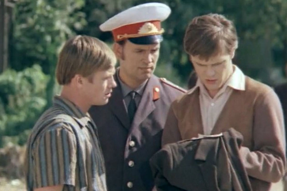 По следу банды Князя: мини-сериал «Сержант милиции» на канале «Любимое» рассказывает, как студент в погонах вычислил матерых уголовников