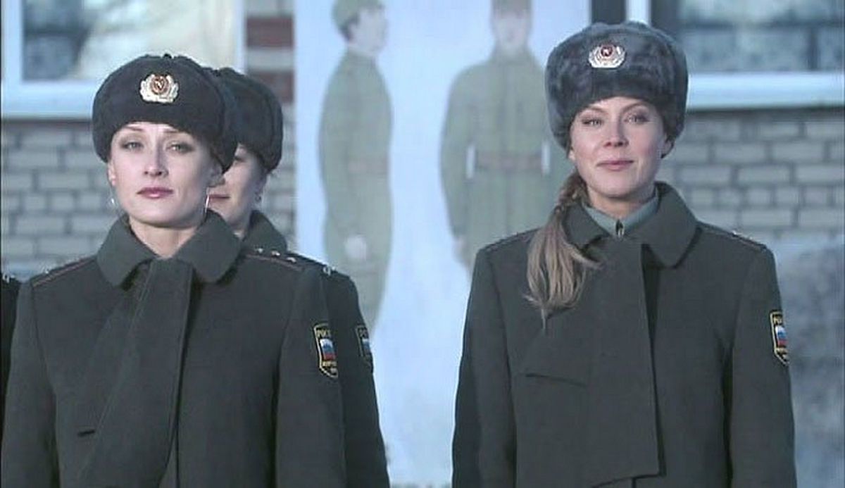 Армейская любовь, удачный брак, интимные связи на работе: 8 марта с романтическим кино на канале «Душевное»