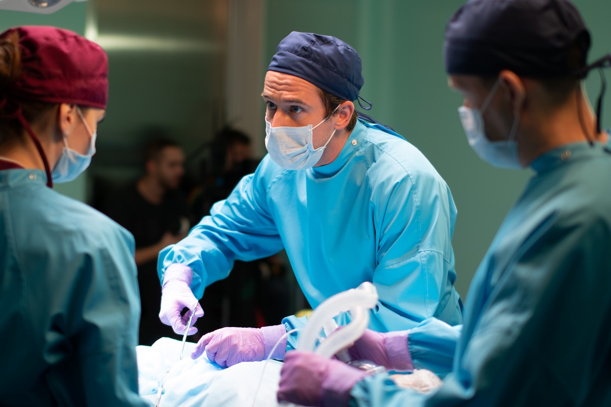 Женские секреты: гинекологическая комедия «Филатов» с Бондарчуком ломает сексуальные стереотипы под песни Ветлицкой