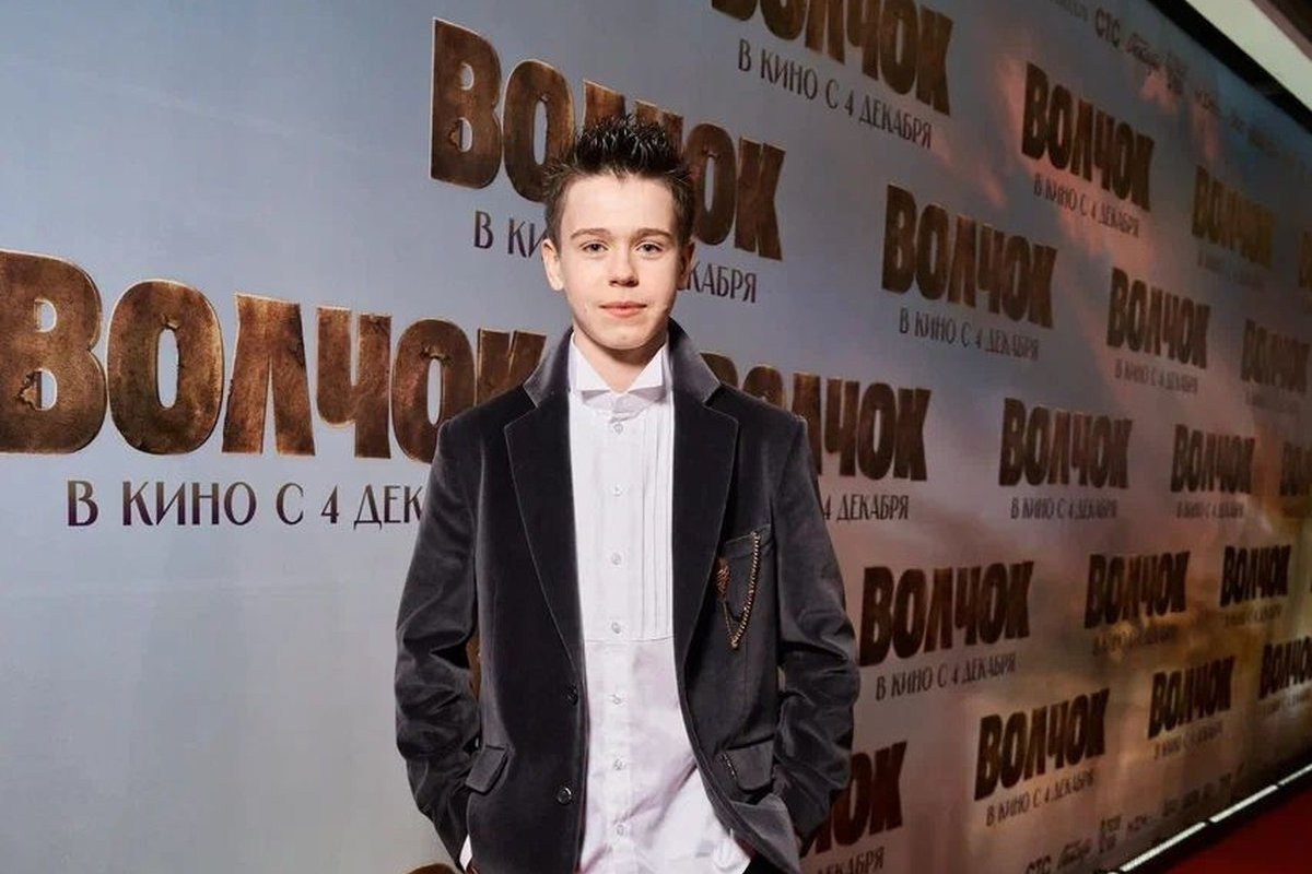 «Бесцельно жить не для меня»: актер Марк-Малик Мурашкин – о съемках «Волчка», вызовах 15 лет и доверии к миру