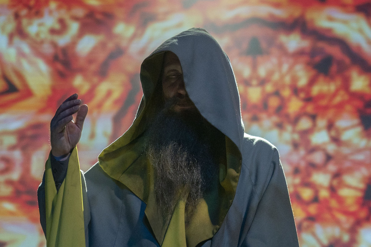 В Сети выходит сериал «Сергий против нечисти. Зов предков» с Романом Маякиным и Лукерьей Ильяшенко