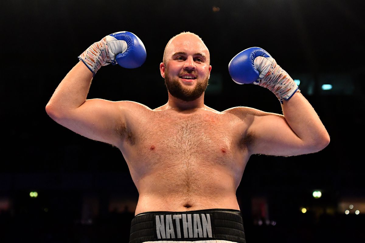 Громадные супертяжи в Лондоне