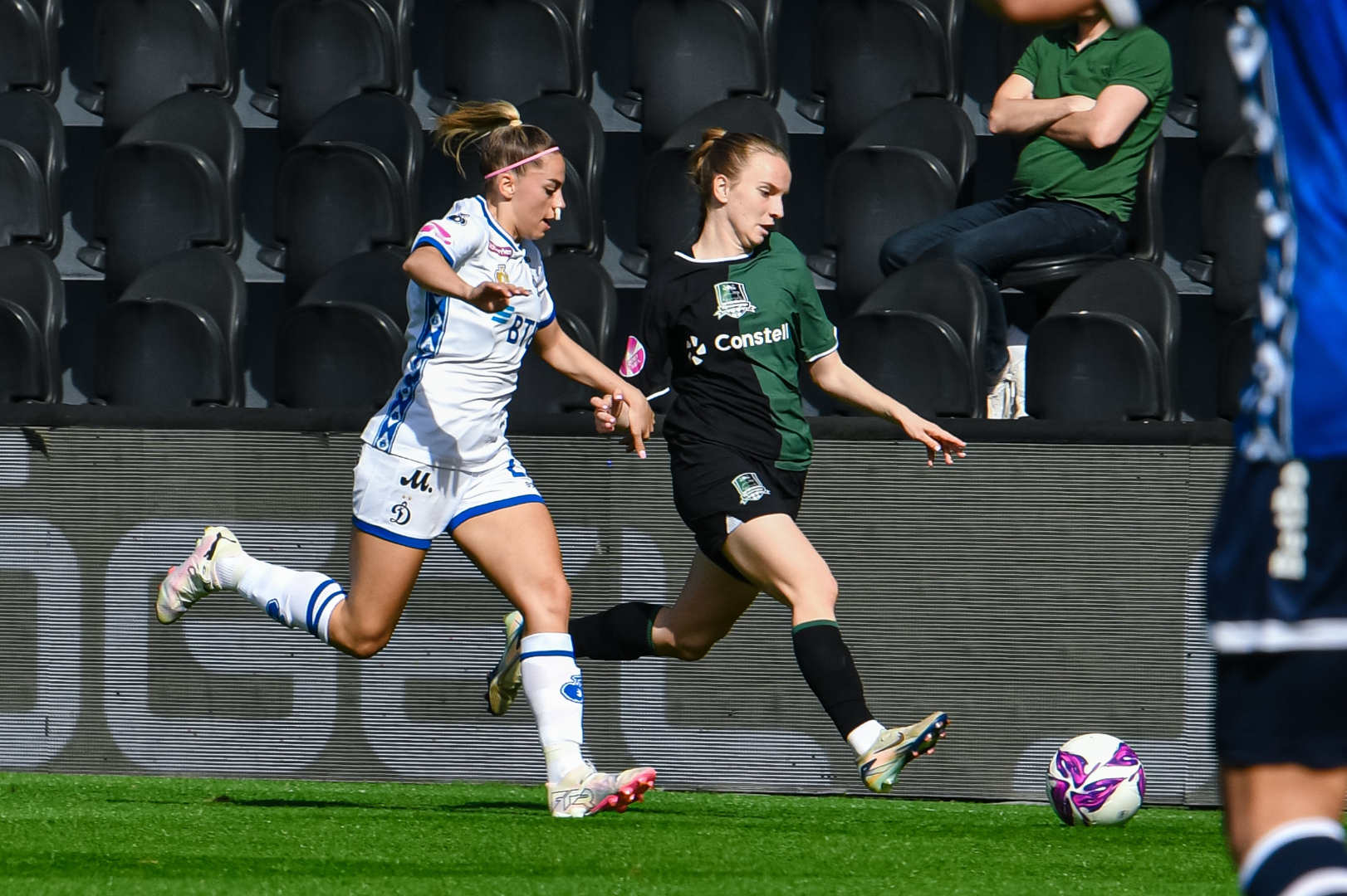 «Бело-голубые» попробуют сдержать «красно-белых»: смотрим большой матч женской суперлиги «Спартак» – «Динамо» на канале «МАТЧ!»