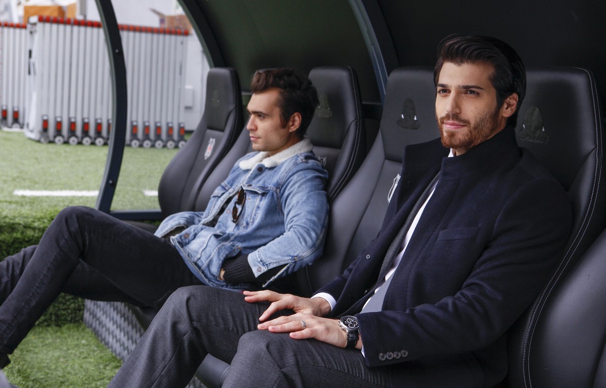 История набирает обороты: что покажут в 44–47 сериях турецкого сериала «Полнолуние» на ТВ-3