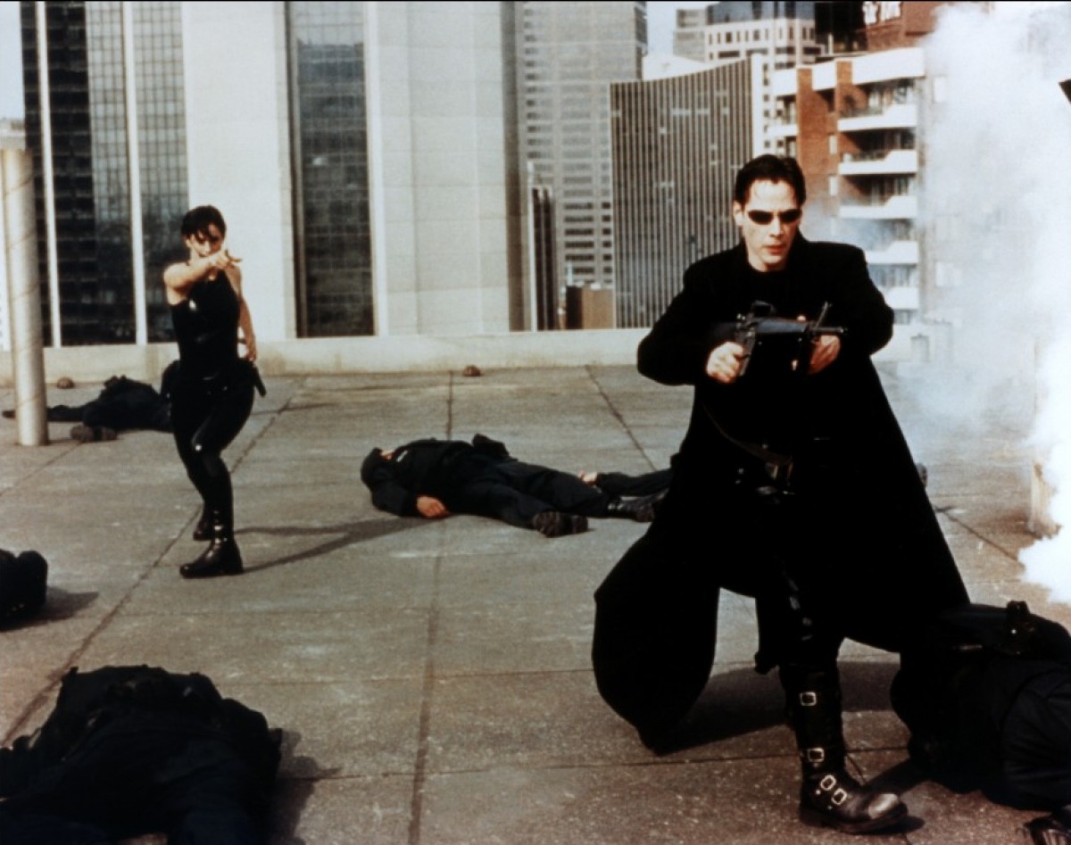 Телеканал ТВ-3 покажет премьеру технотриллера «Апгрейд», а также «Матрицу» и «Репродукцию»