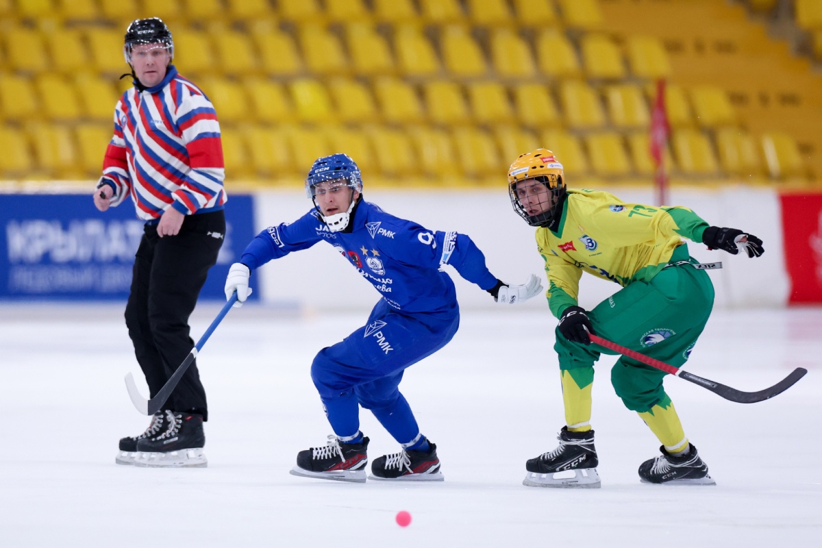 Бэнди в середине рабочей недели: не пропустите матчи по хоккею с мячом «Водник» – «Сибсельмаш» и «Родина» – «СКА – Уральский Трубник» на каналах «ТВ Спорт» и «Игра HD»