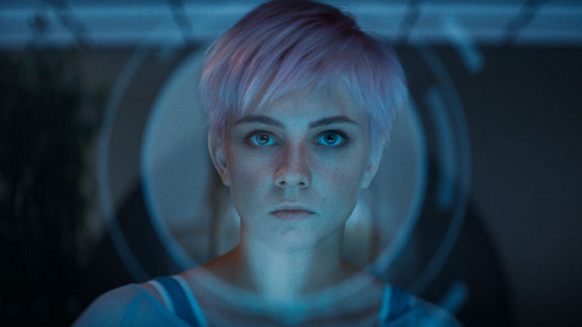 Гостья из будущего на новый лад: на канале «Россия 1» состоится телепремьера блокбастера «Сто лет тому вперед»