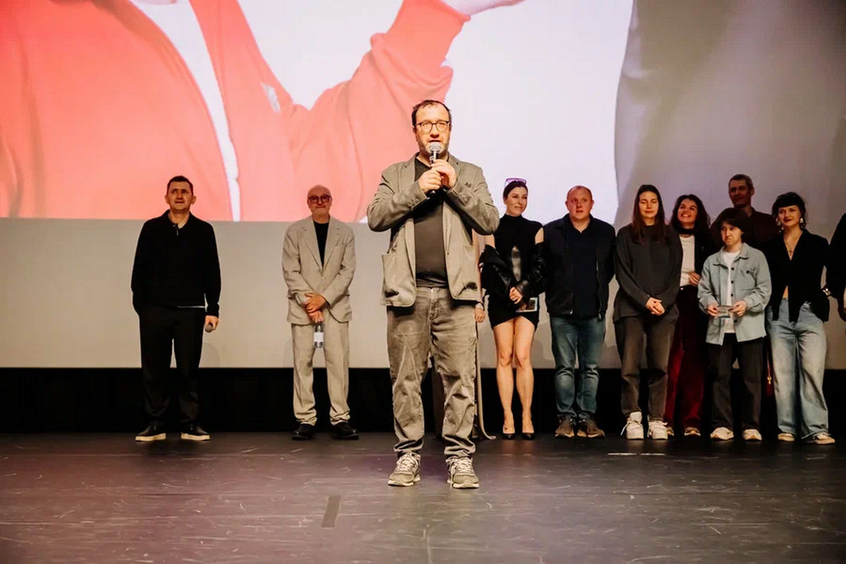 «У меня было все»: режиссер Владимир Котт о поиске любви, попытке вернуть чувства и новом фильме «Пара на пару»