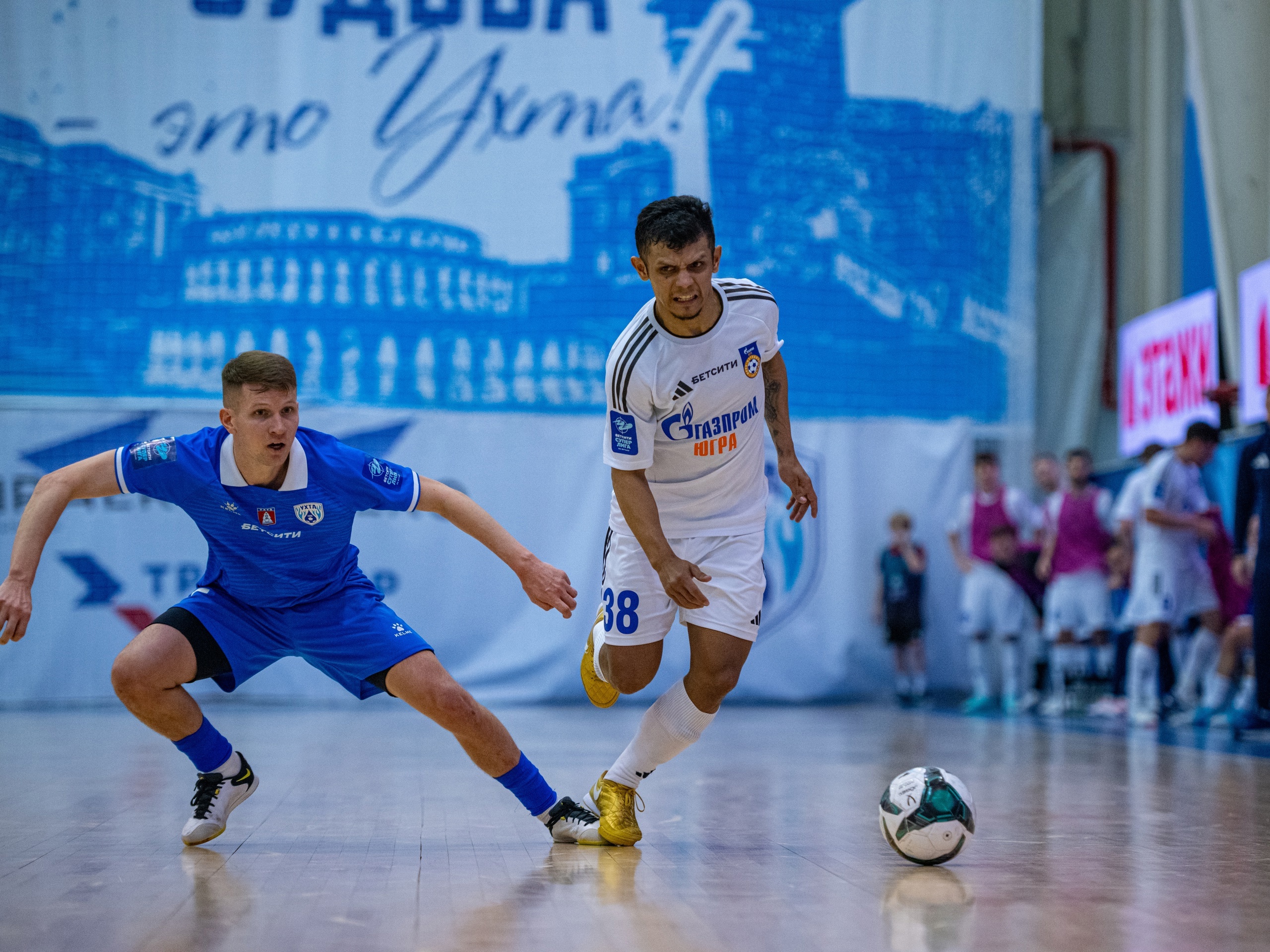 В шаге от сенсационного чемпионства: не пропустите финал футзальной суперлиги «Ухта» – «Газпром-Югра» на канале «ТВ Спорт»