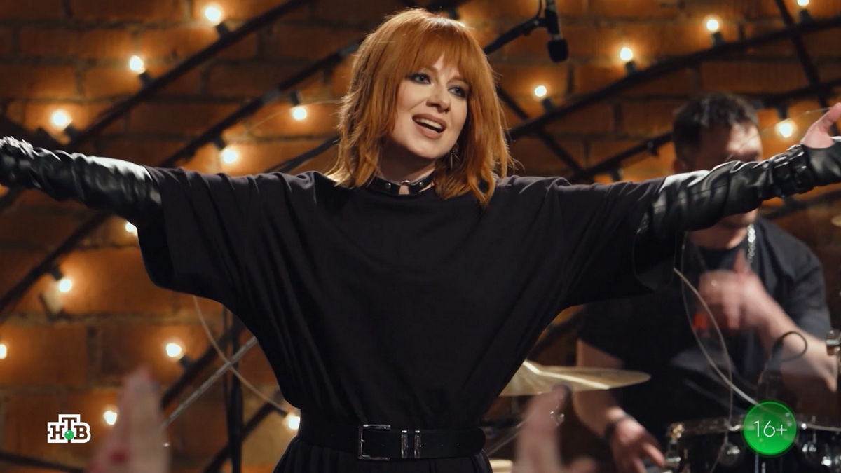 «Оставайся сама собой»: Юлия Савичева выступит на «Квартирнике НТВ у Маргулиса»