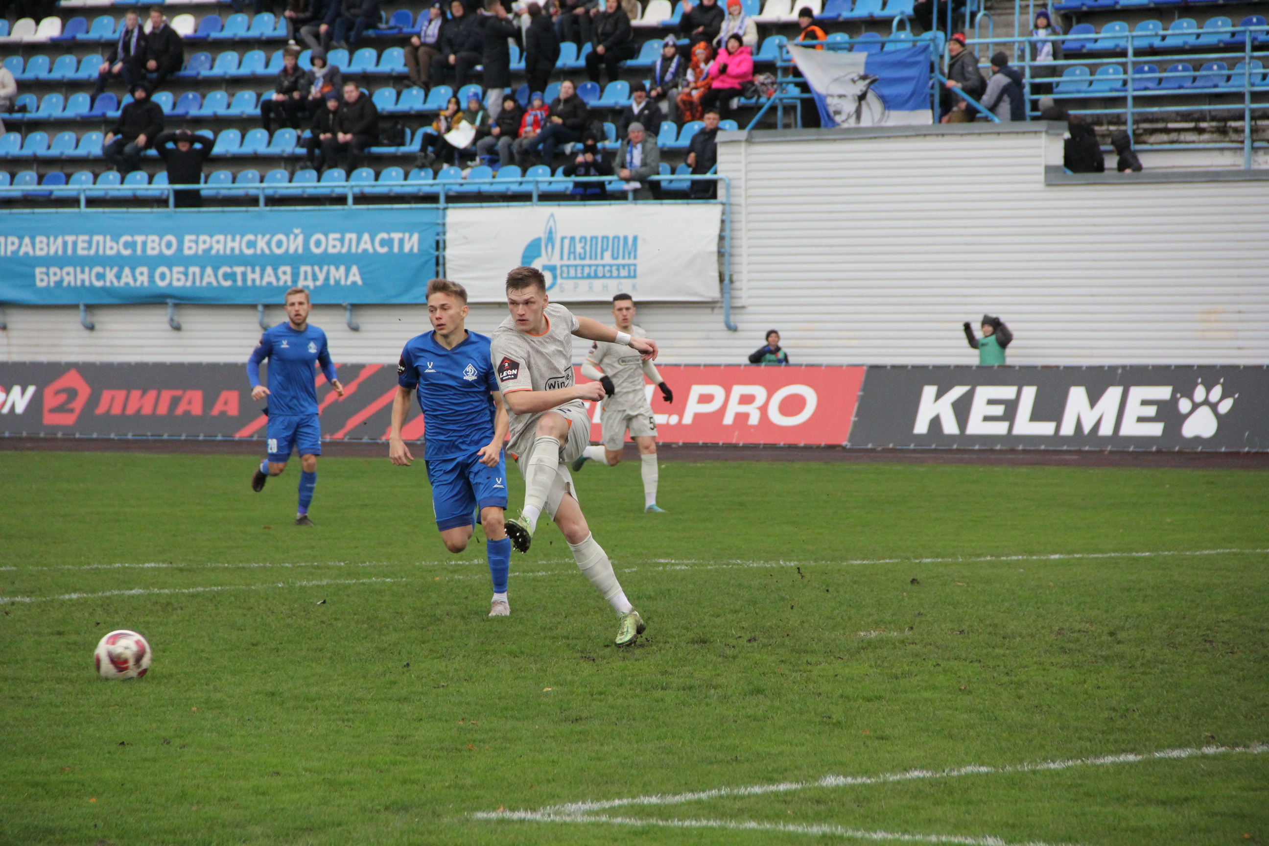 Битвы на Кавказе и Волге, в Сибири и Москве: увидим в субботу и на неделе заключительные матчи Второй лиги на каналах «ТВ Спорт» и «Мяч»