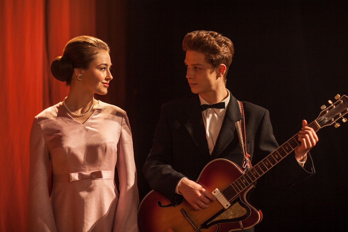 К 85-летию Владимира Мулявина: Первый канал покажет оставшиеся серии музыкального байопика «За полчаса до весны»