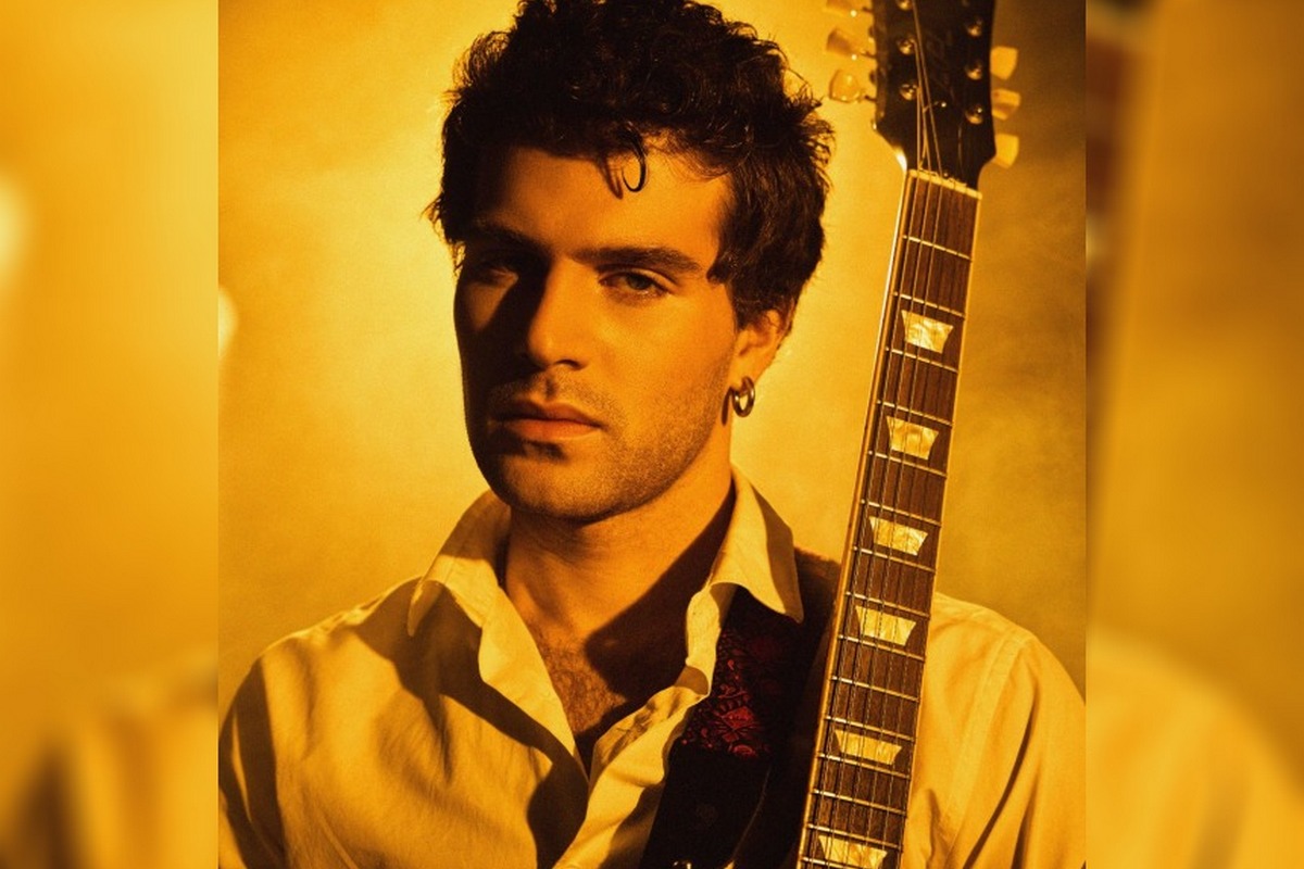 «Настоящий красавчик»: Лео Канделаки станет новым ведущим шоу «УТРО.ТНТ» 