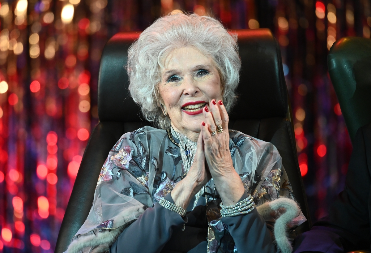 Невероятная творческая судьба: Первый канал покажет документальный фильм о Вере Васильевой